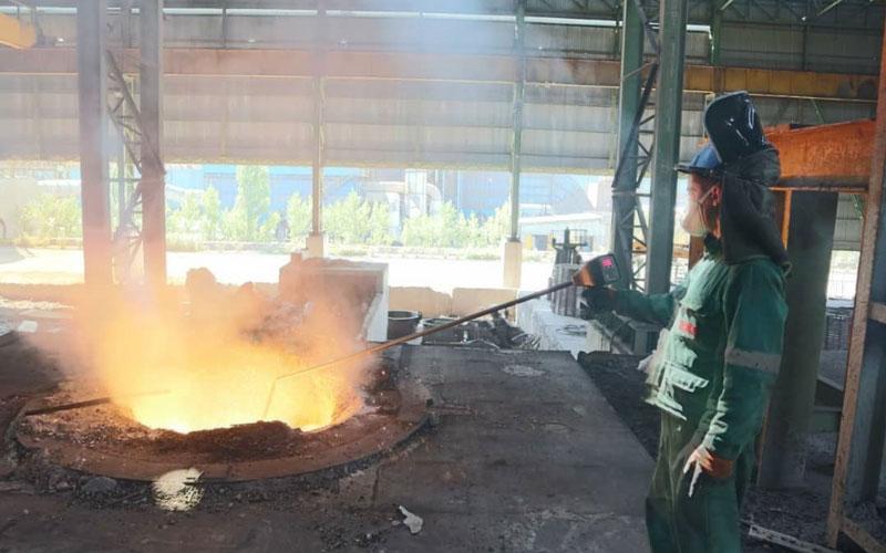 رکورد 40 درصدی استفاده از آهن اسفنجی در کوره القایی مجتمع فولاد صنعت بناب